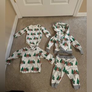 ✨Monica & Andy Gingerbread Set✨